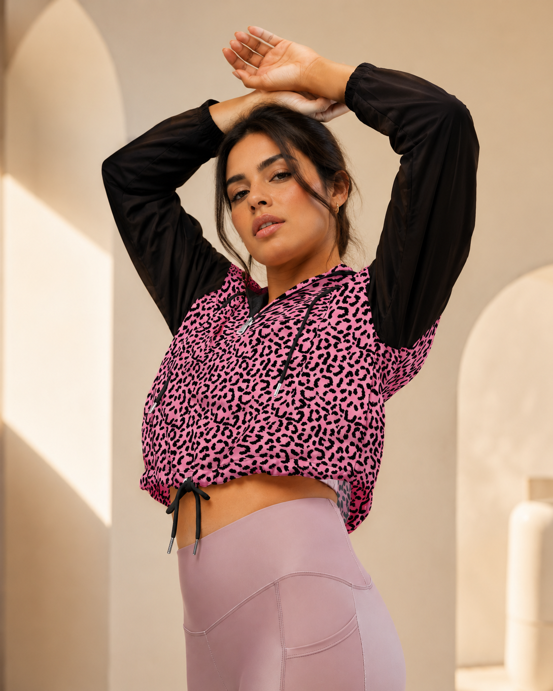Women’s cropped windbreaker Animal print pink.